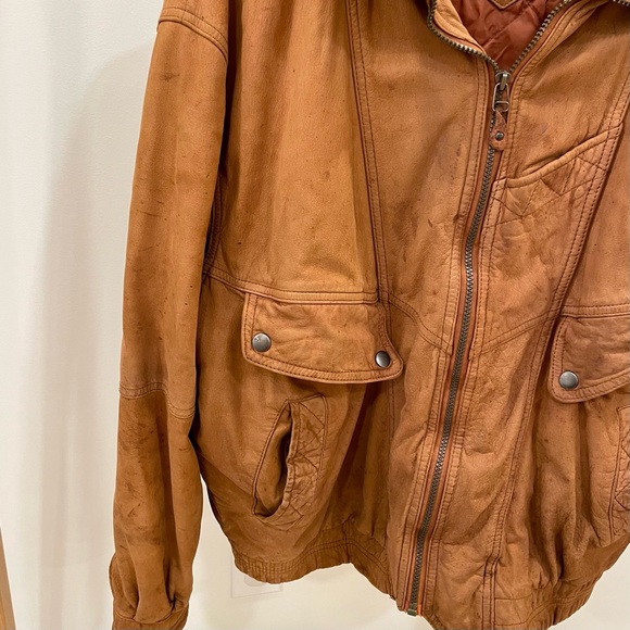Vintage Leather Members Only Aviator Bomber Flight Jacket in Caramel Brown - Picture 4 of 6